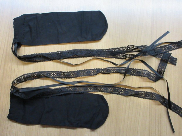 Fekete nylon zokni, megktvel - Calzedonia