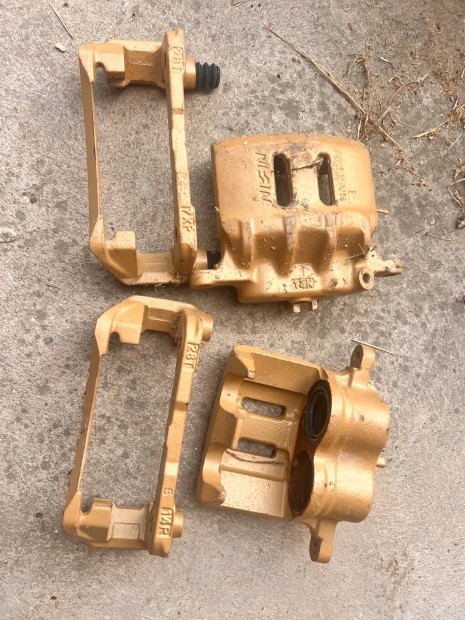 Féknyereg pár tartóval Nissin, Honda/Acura (dugattyús)