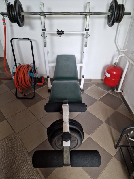 Fekvenyomó pad, egyenes rúd, francia rúd + tömör vas súlytárcsák 98 kg