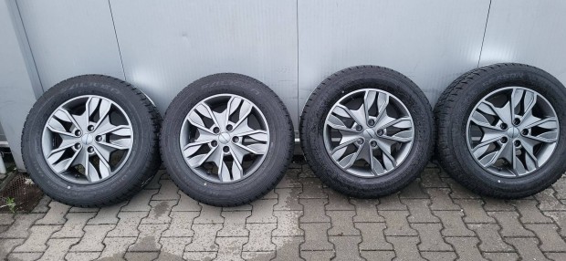 Féláron! Teljesen új Fiat ducato gyári 17 alufelni 5X118 új négyévszak