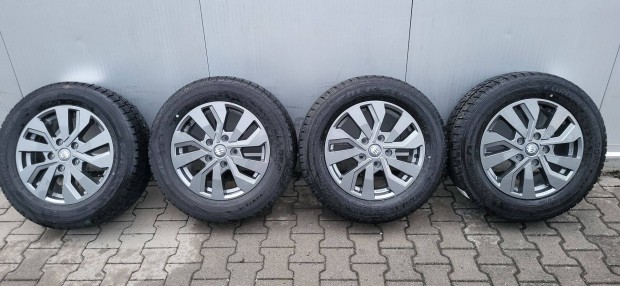 Féláron! Teljesen új Fiat ducato gyári 17 alufelni 5X130 új négyévszak
