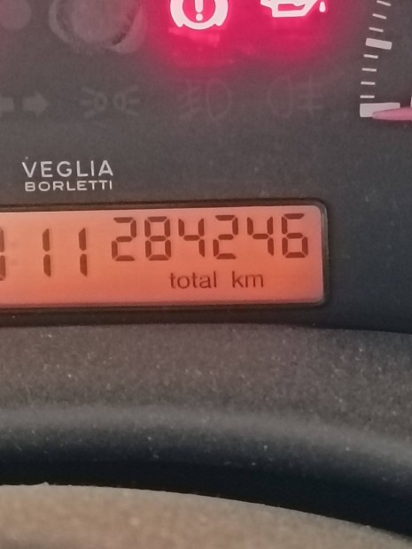 Felel�tlen gazd�t�l elad�