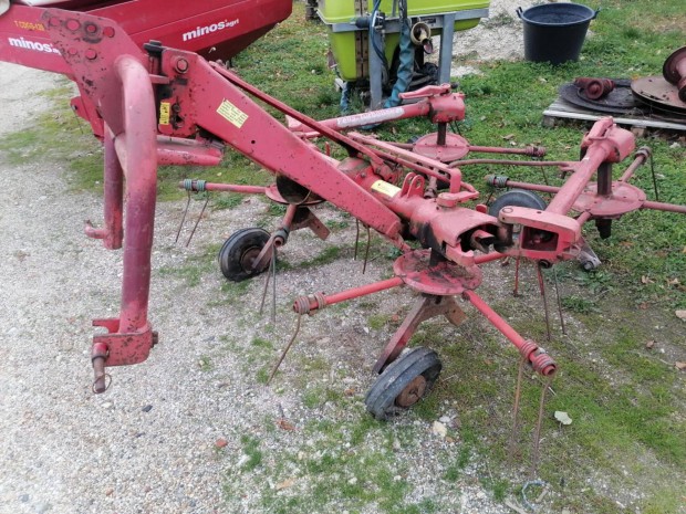 Fella fggesztett 4 mteres rendkezel,rendtert