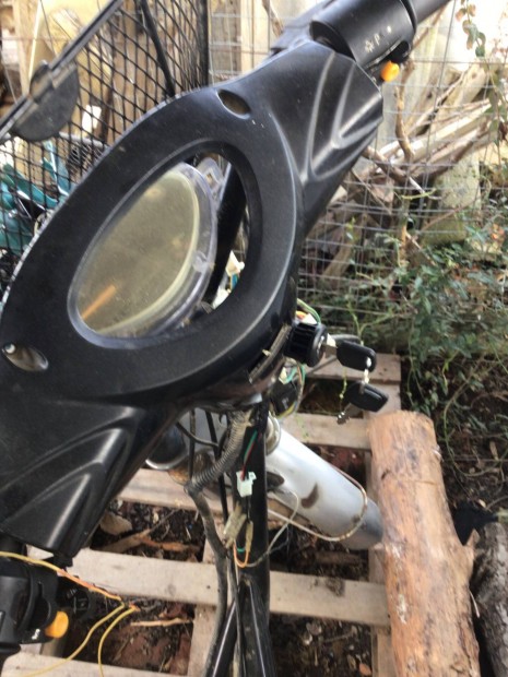 Fellelt �llapotban lev� motorok !