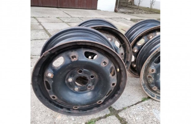 Felni 14 colos 4db