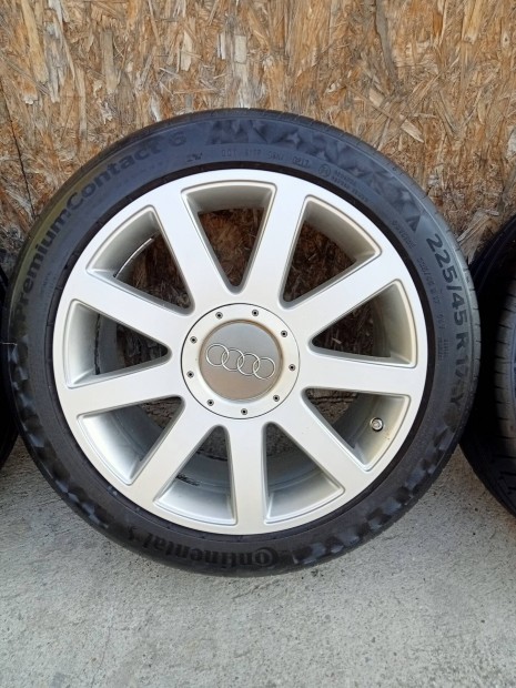 Felni Alufelni R17 5x112 Audi gyri VW Volkswagen Skoda Passat Golf 