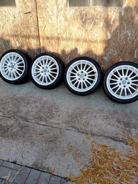 Felni Alufelni R17 5x112 Tli gumi Audi VW Volkswagen Skoda Passat 