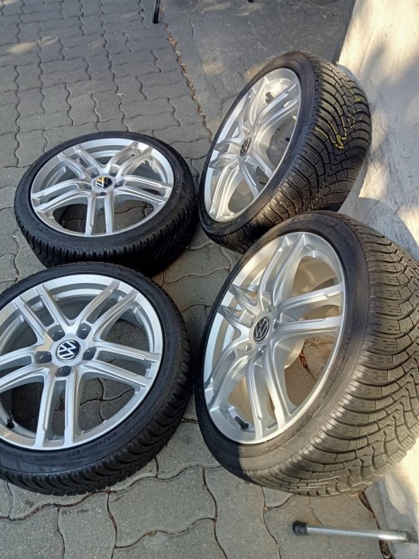 Felni Alufelni R17 5x112 Volkswagen Skoda Passat Golf téli gumi