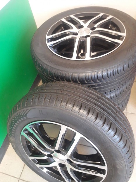 Felni Dezent Gumi 185/65 15 nokian