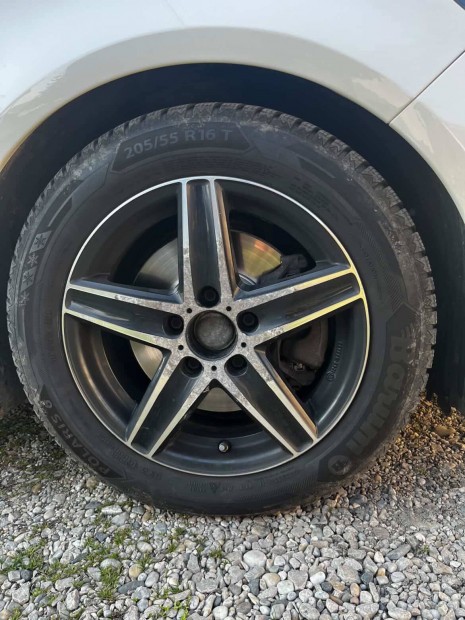 Felni R16 t�li gumival