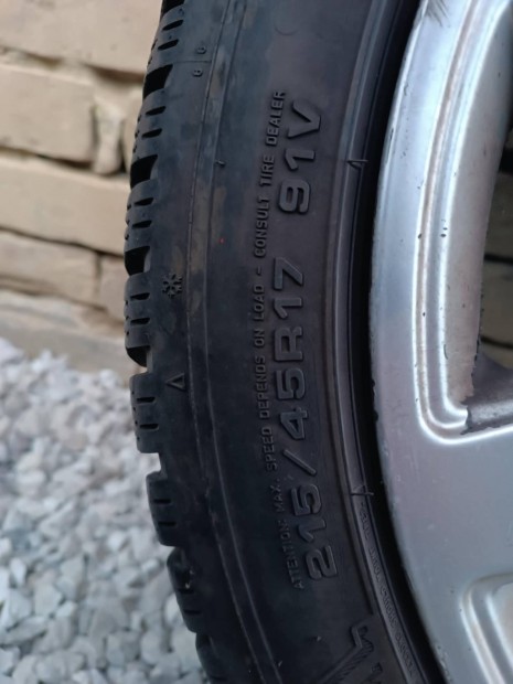 Felni + Gumi teljes szett eladó!