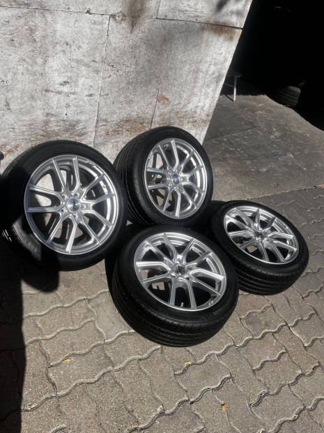 Felni alufelni 5x112Aez R17Audi vw Volkswagen golf passat Skoda