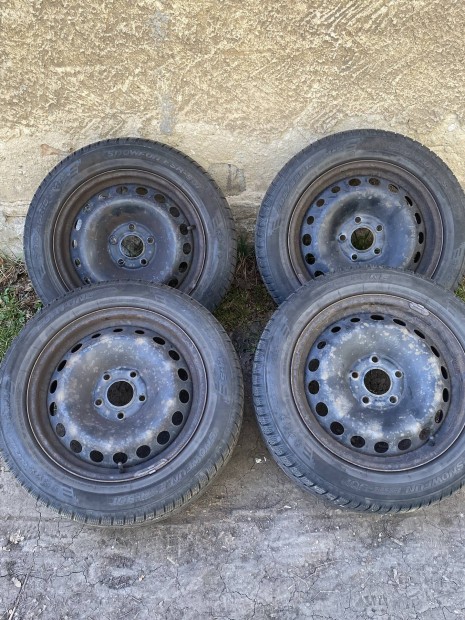 Felni elad� t�li gumival 