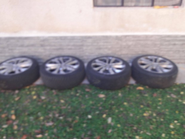 Felni s gumiabroncs