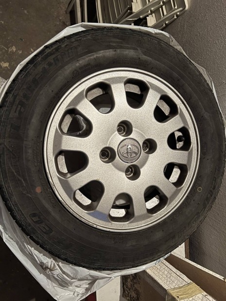 Felni gumiszettekkel R13 4x100