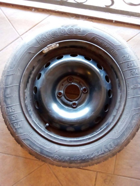Felni gumival elad 175/68/R14