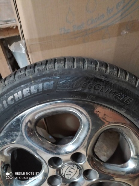 Felnik ngy vszakos gumikkal.