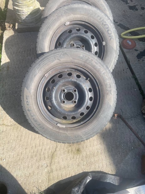 Felnik plusz teli gumi r�gi de j� �llapot