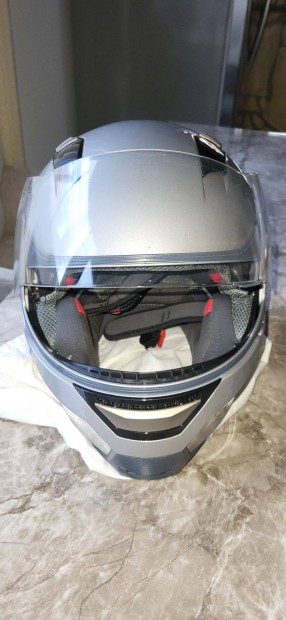 Felnyithat� buk�sisak