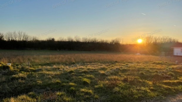 Felp�cen 632 m2-es telek elad�!