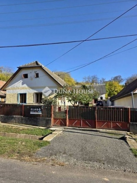 Fels�n�nai 100 nm-es h�z elad�