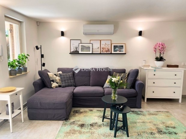 Fels��rsi 90 nm-es h�z elad�