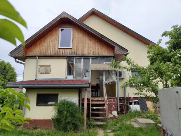 Felsőpakony, Szép környezet, 90 m2-es, családi ház, 3 szobás