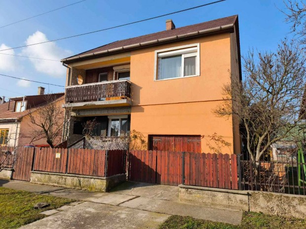 Felszsolca 167 nm2 beptett tetter 4 szobs csaldi hz