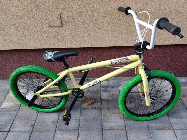 Feltbike 20-as bmx elad