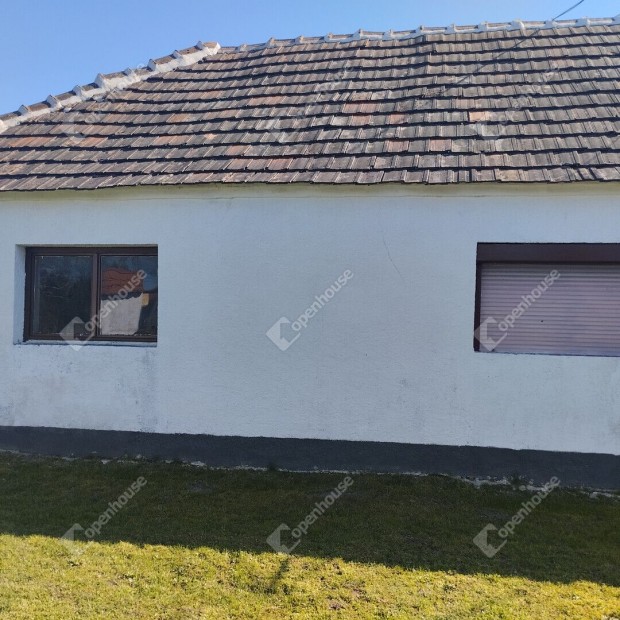 Fel�j�tand� csal�di h�z elad� S�meg k�zel�ben!