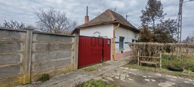 Felújítandó ház 3,6M-ért! Használja ki a Falusi CSOK lehetőségét!