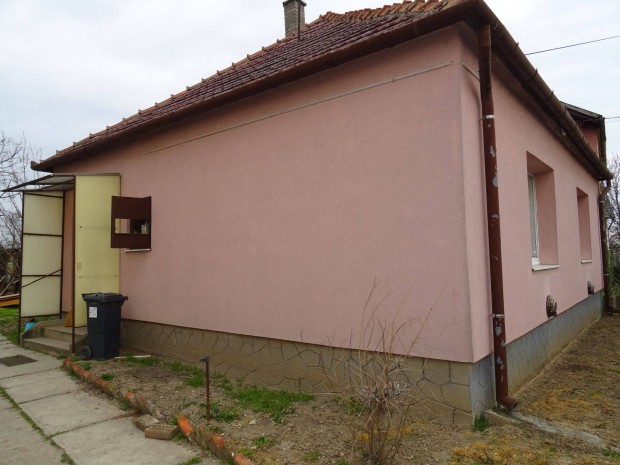 Fel�j�tand� h�z K�nyban