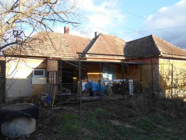 Fel�j�tand� h�z, S�meg mellett �nre v�r!