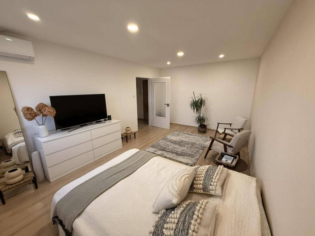 Fel�j�tott 1,5 szob�s lak�s kiad� az egyetem k�zel�ben