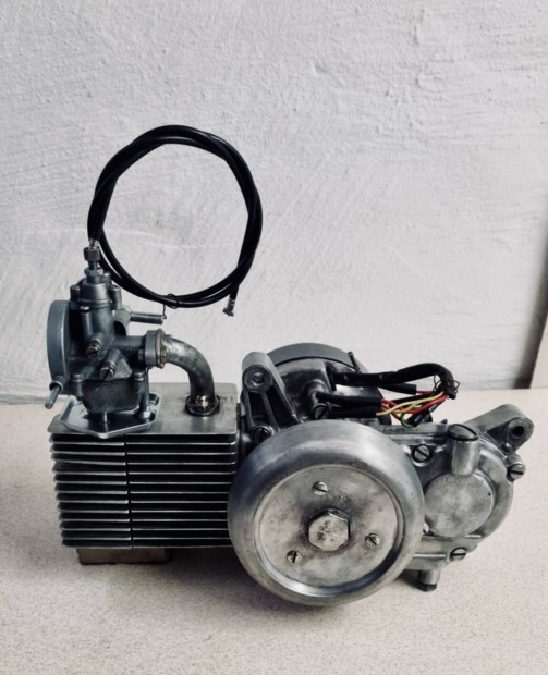 Fel�j�tott Babetta 207 blokk