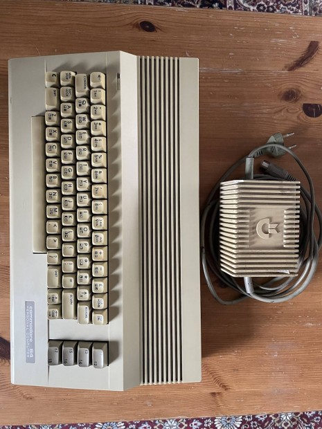 Feljtott Commodore 64 