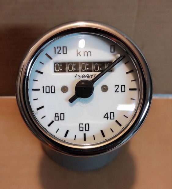 Feljtott Danuvia km ra 