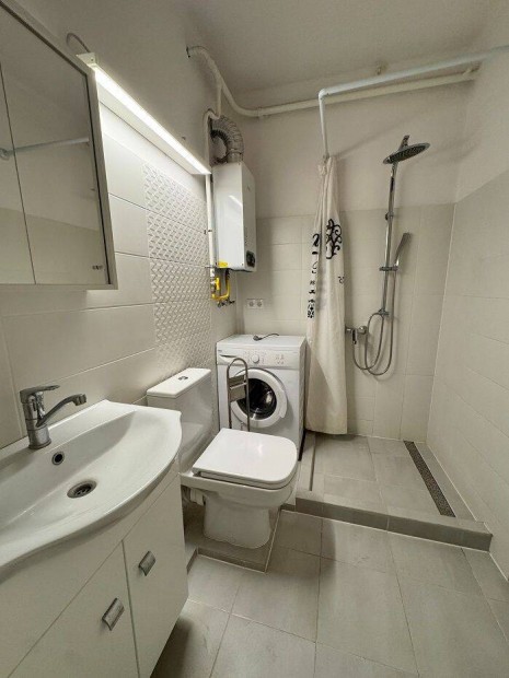 Fel�j�tott Erk�lyes Garzon Lak�s Elad�!!!