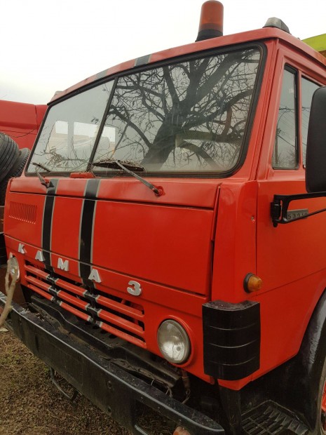Feljtott Kamaz elad!