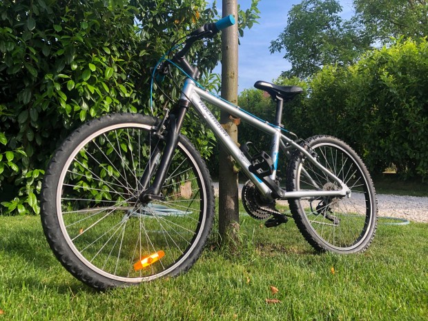 Felújított Rockrider alu vázas RR 5.2 Junior kerékpár 24-es kerekekkel