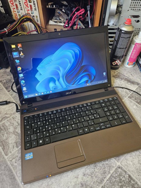 Felújított Szép Állapotban Lévő: Acer 5742Z i-3/8GB RAM/240GB SSD/ Win