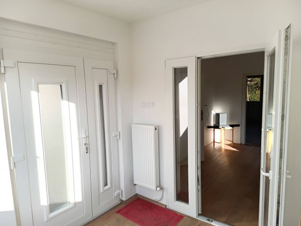 Fel�j�tott belv�rosi h�z!