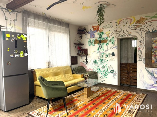 Fel�j�tott csal�di h�z B�k�sen, a K�r�s szomsz�ds�g�ban