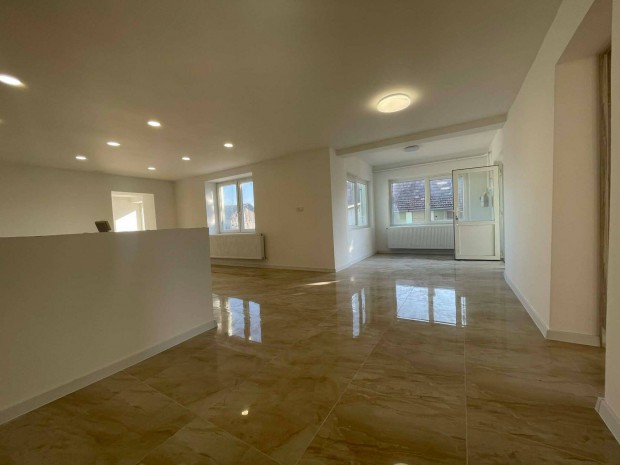 Fel�j�tott csal�di h�z elad� Buj f�utc�j�n!