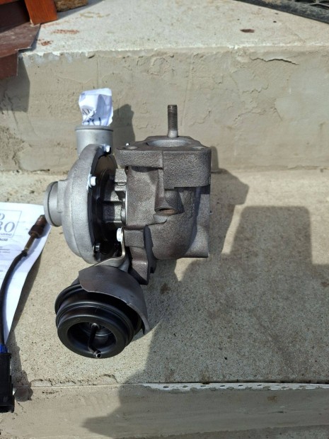 Fel�j�tott garanci�lis KIA, Hyundai 1,6 crdi turb� elad�!