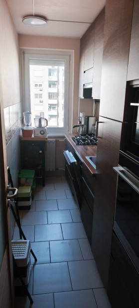 Fel�jitott kispesti lak�s