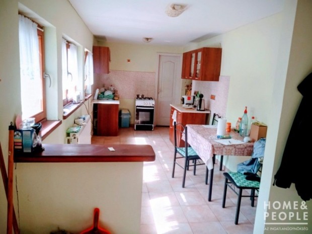 Fel�j�tott tanya Szatymazon!