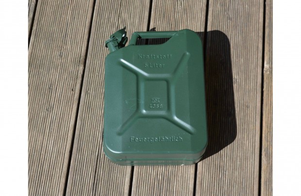 F�m 5 literes benzines kanna Trabant Tramp katonai MZ ETZ eredeti NVA