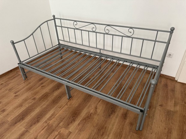 Fém kihúzható kanapéágy-keret