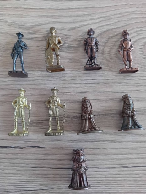 Fém kinder figura csomag 9 db
